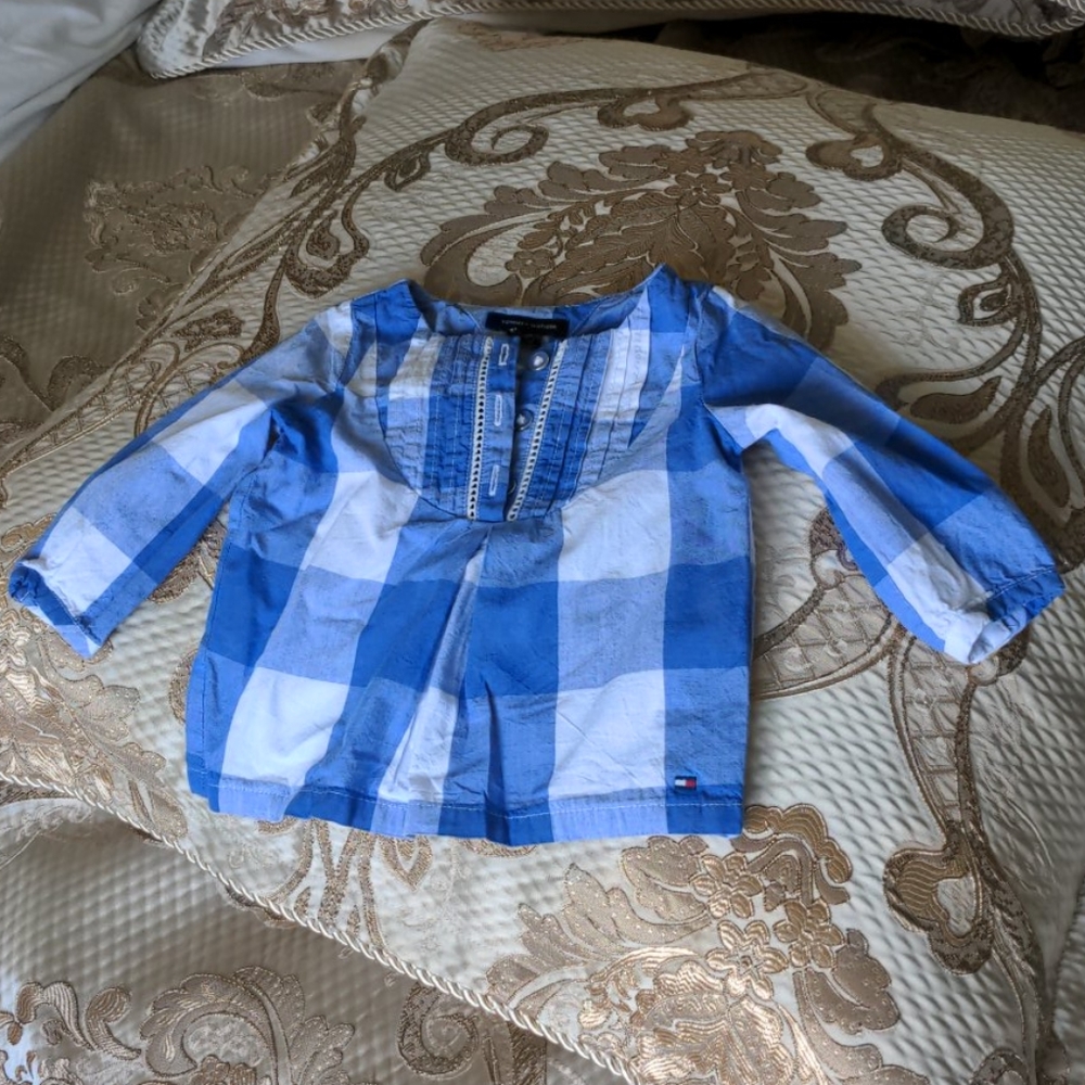 Gorgeous Tommy Hilfiger blouse